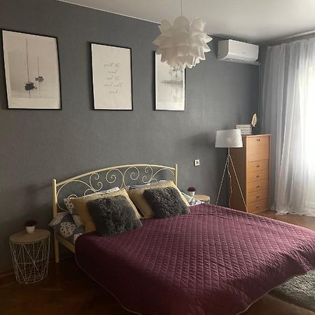 Apartment For A Pleasant Stay Odessa Exteriör bild